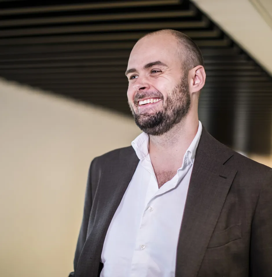 Chris Svard board room portrait