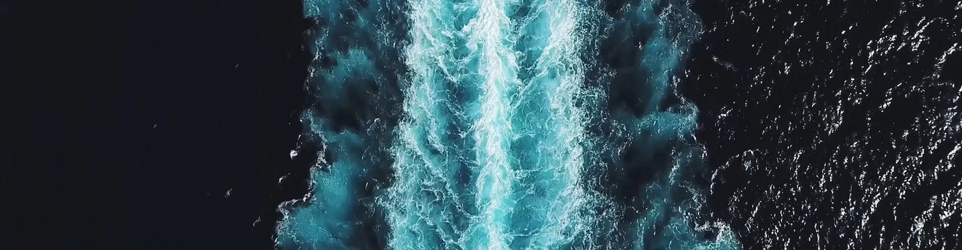Ocean wake