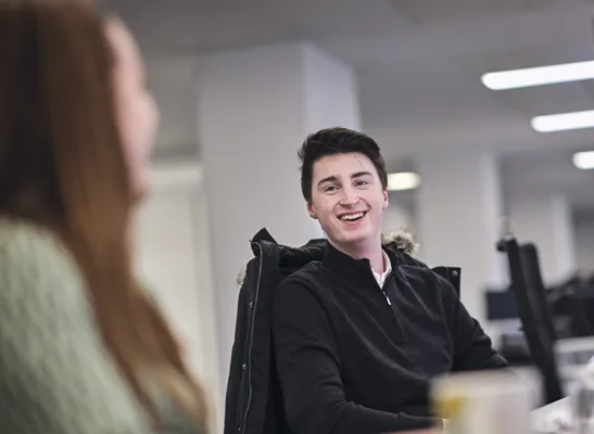 TakeoverModule.BackgroundImageAriaLabel