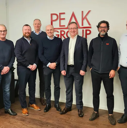 Leaders from DOEL Port Services and Peak Group